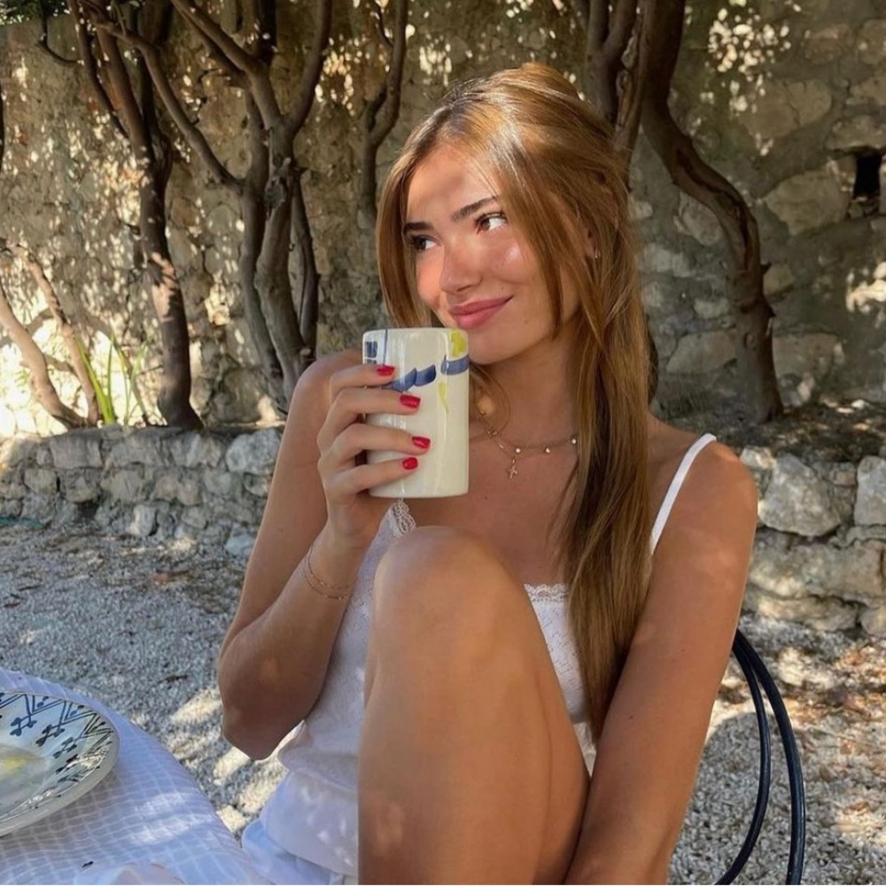 Meet your Posher, Alyssa